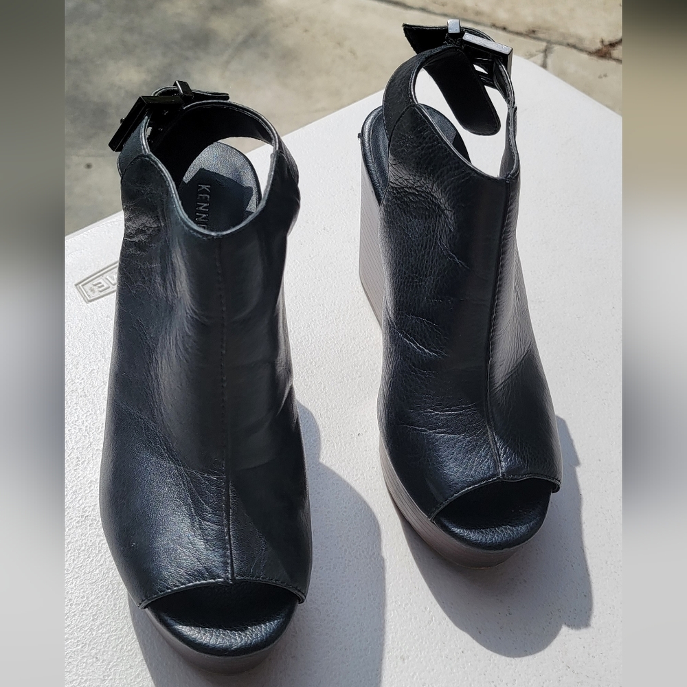 Kenneth Cole Wedges - Picture 2 of 5